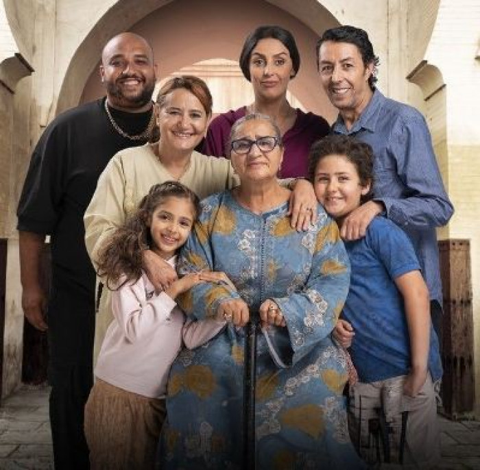 AR - مسلسل الفاميلا