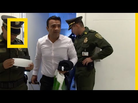 AR - وثائقي أمن المطارات مدريد كرنفال الممنوعات