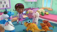 EN - Doc McStuffins (2012)