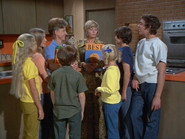 EN - The Brady Bunch (1969)