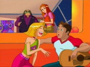 FR - Totally Spies! S01 E01