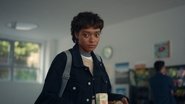 IN - Everything Now S01 E01
