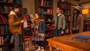 4K-DE - Vier Freunde und die Geisterhand (2019) (CA) S01 E01