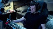 FR - Future Man S01 E01