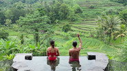 NF - The World's Most Amazing Vacation Rentals S01 E01