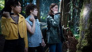 FR - The Girl in the Woods S01 E01