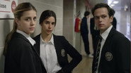 FR - Baby S01 E01