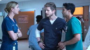 ES - The Resident S02 E01