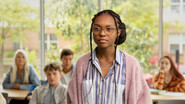 EX - Naomi (2022) S01 E01