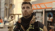 FR - Under Fire S01 E01