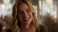 IN - You (2018) S01 E01