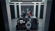 RU - Border of Worlds (2025) S01 E01