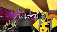 EN - Transformers: Animated (2007) S01 E01