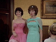 EN - Laverne & Shirley (1976) S01 E01