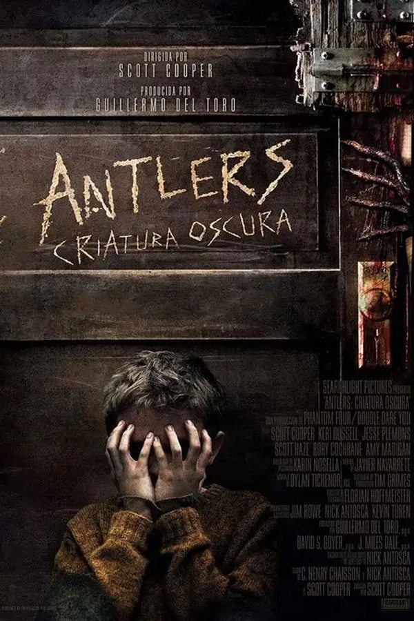 ES - Antlers: Criatura oscura  (2021)
