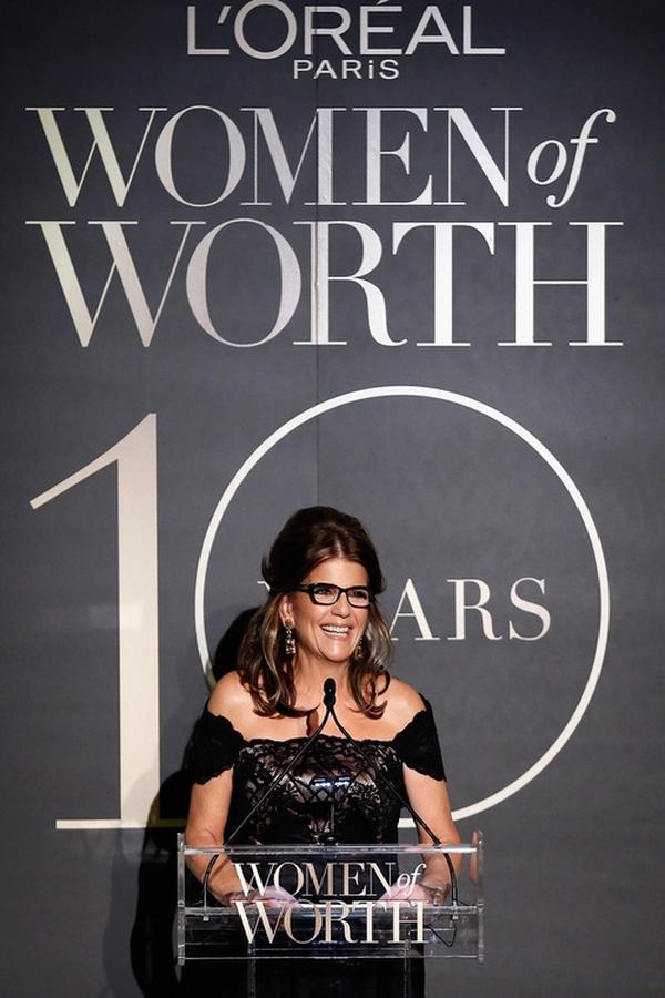 EN - L'Oreal Paris Women of Worth  (2022)
